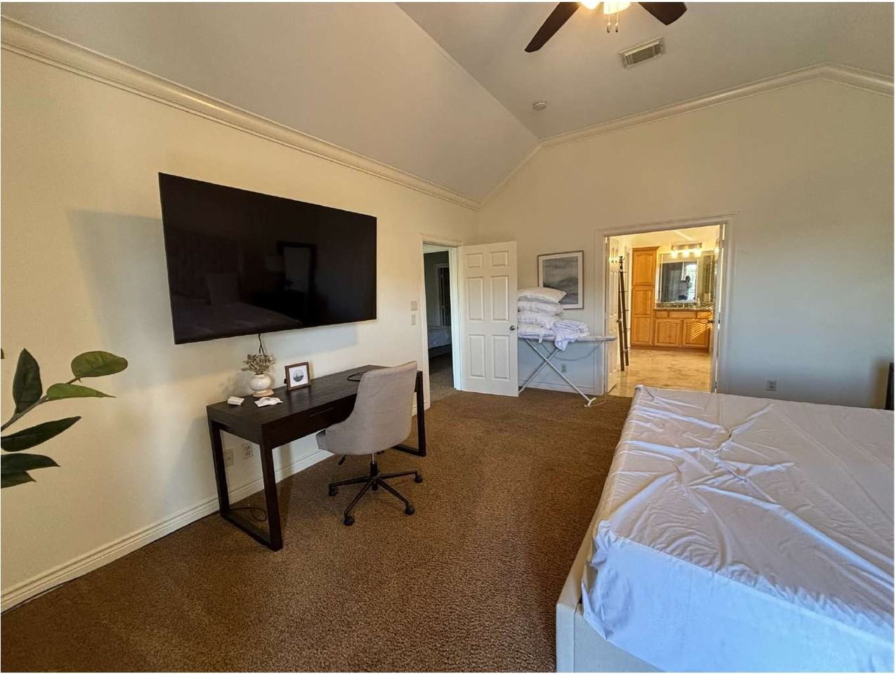 1306 Birdsall St #1306 - Photo 4 of 25