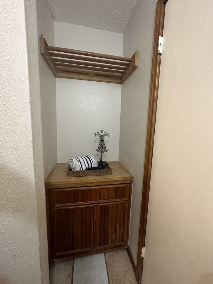 2509 Wall St #2509 - Photo 5 of 29