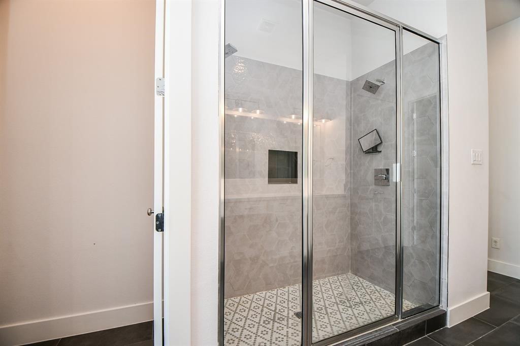 1515 Weber St #1515A - Photo 4 of 32