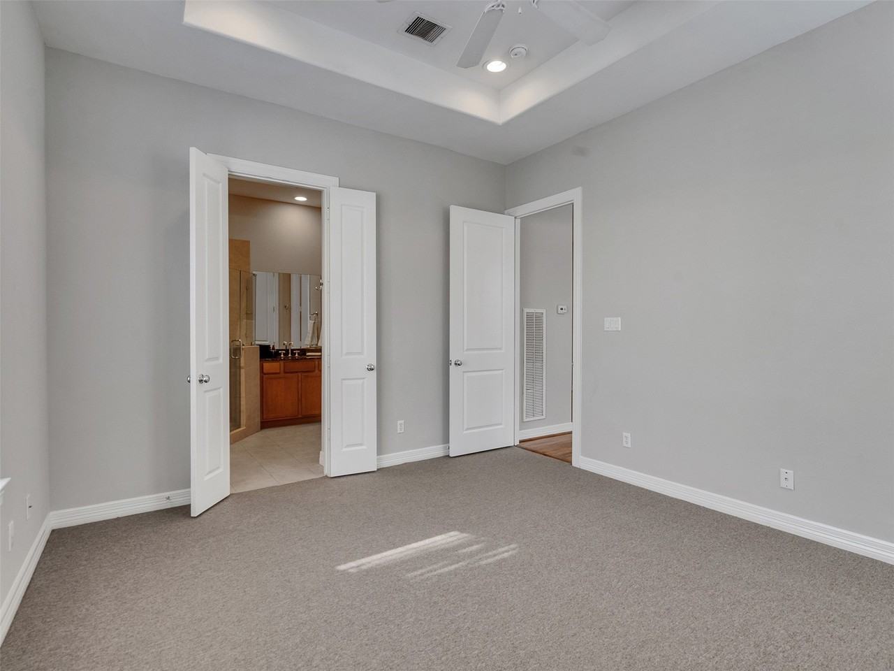 3802 Center St #3802 - Photo 5 of 29