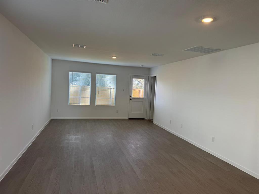 3116 Burmese St #3116 - Photo 5 of 33