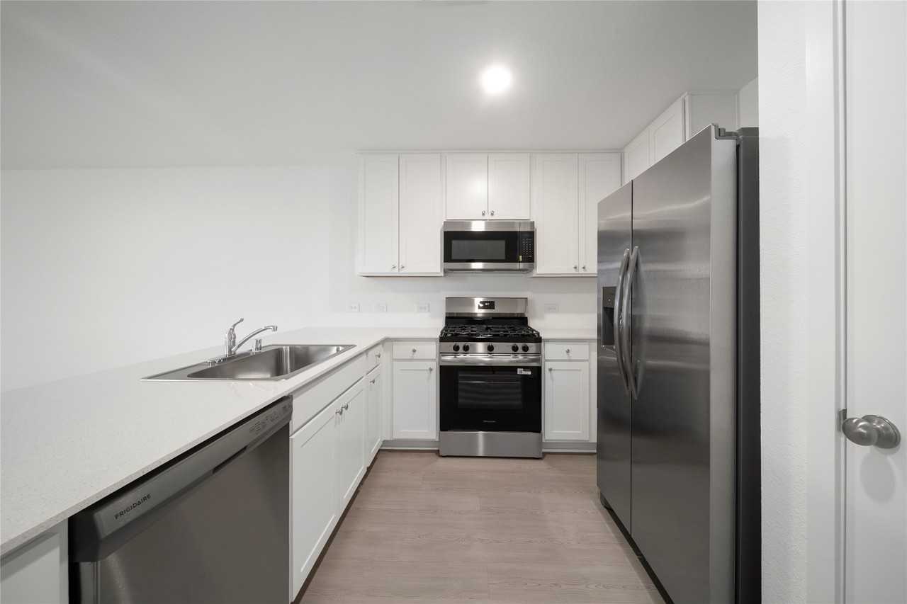 31436 Moore Rd #31436 - Photo 3 of 25