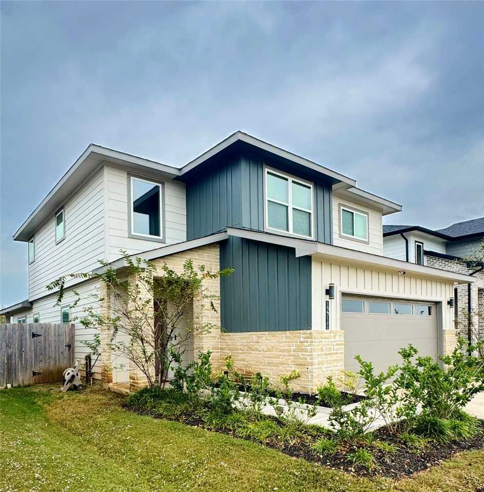 12711 Basinghall Ln #12711 - Photo 5 of 25