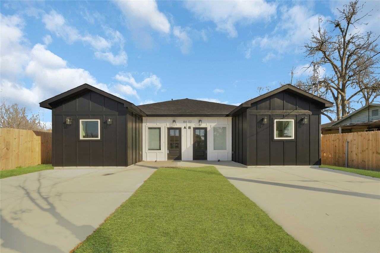 8402 Double Ave #8402A - Photo 3 of 19