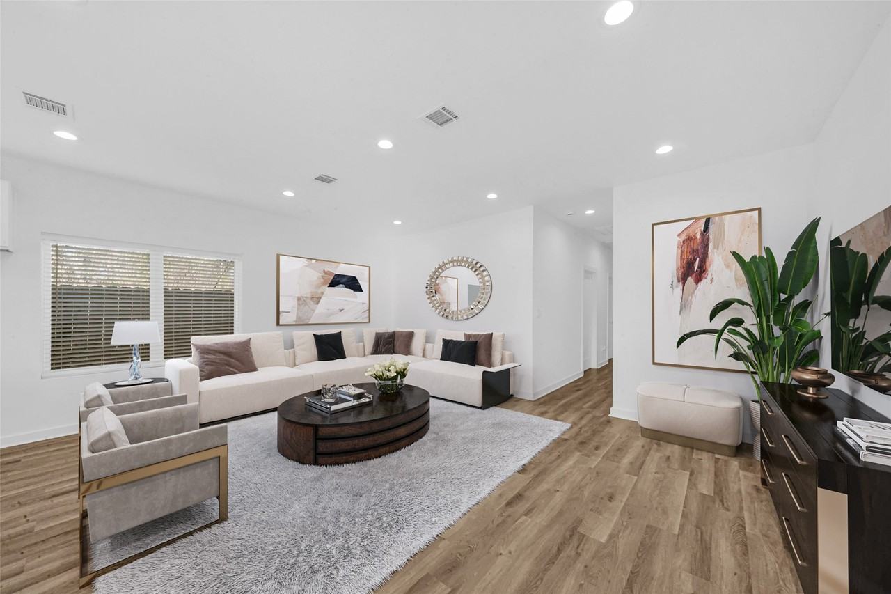 8402 Double Ave #8402A - Photo 4 of 19