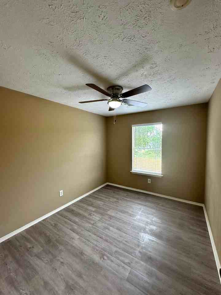 6910 Bayou Crest Dr #6910 - Photo 5 of 18