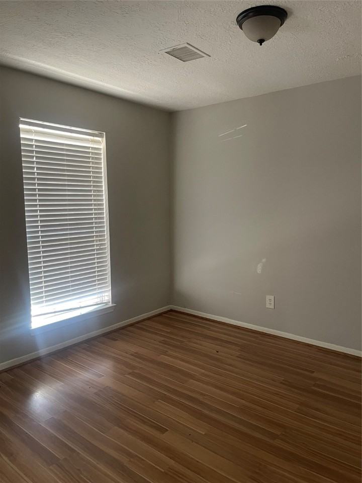 3607 Nutwood Ln #3607 - Photo 4 of 16