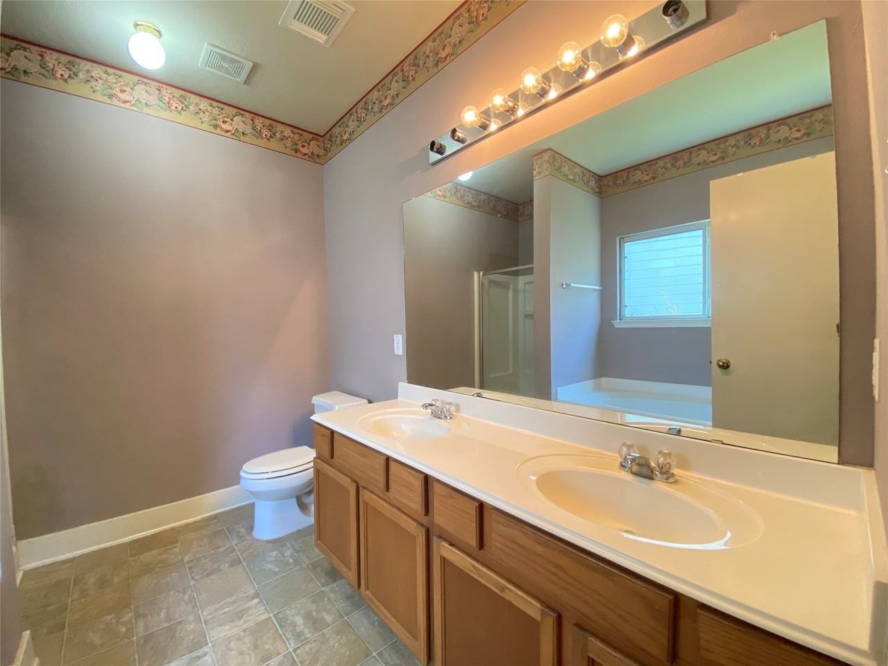 5843 Sonoma Rdg #5843 - Photo 3 of 20