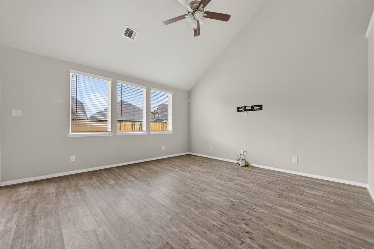 3027 Sadie Ct #3027 - Photo 5 of 37