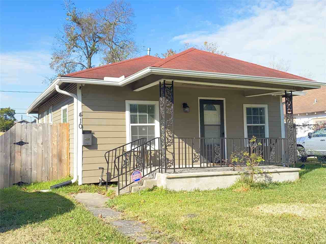 410 Woolworth St #410 - Photo 2 of 23