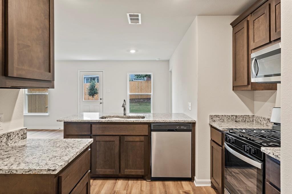 1113 Tempe Ln #1113 - Photo 5 of 8