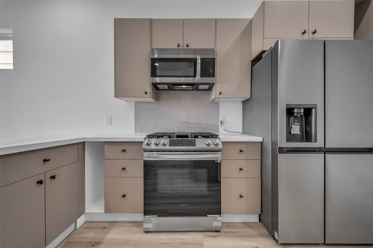 15000 S Richmond Ave #15000-6 - Photo 5 of 15