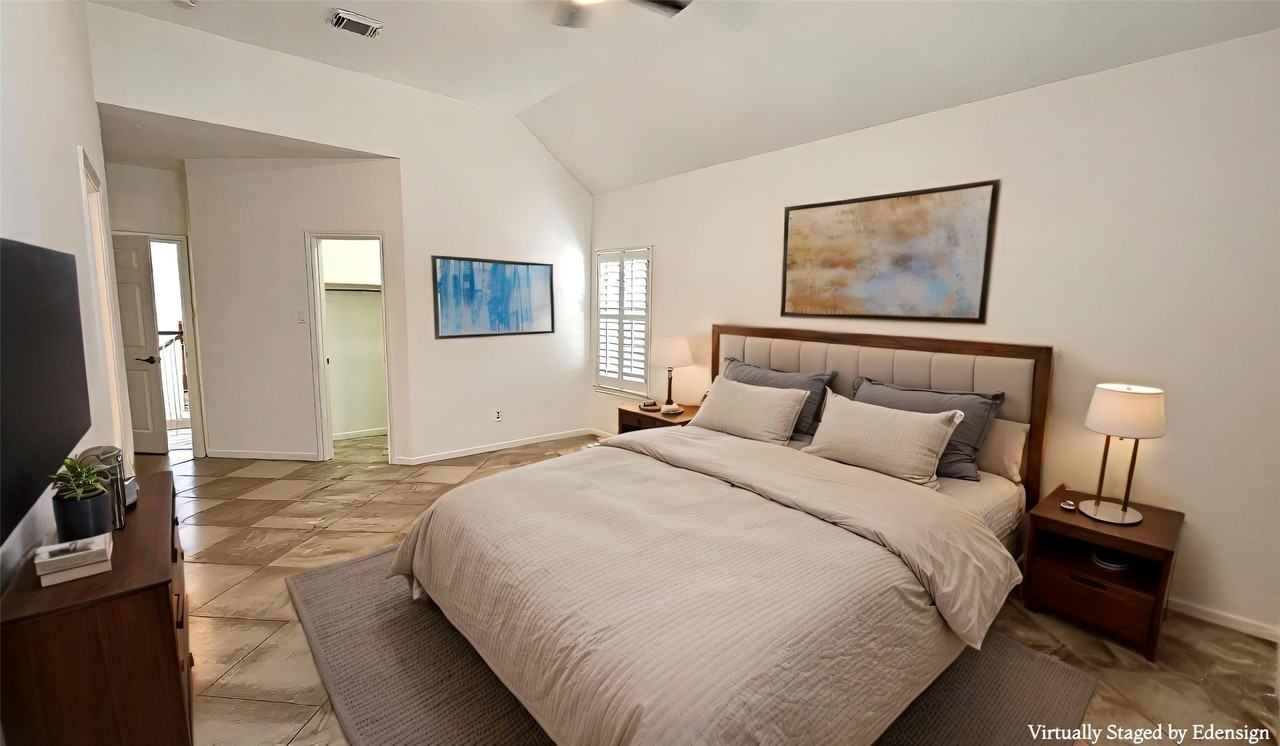 305 Reinicke St #305 - Photo 5 of 49