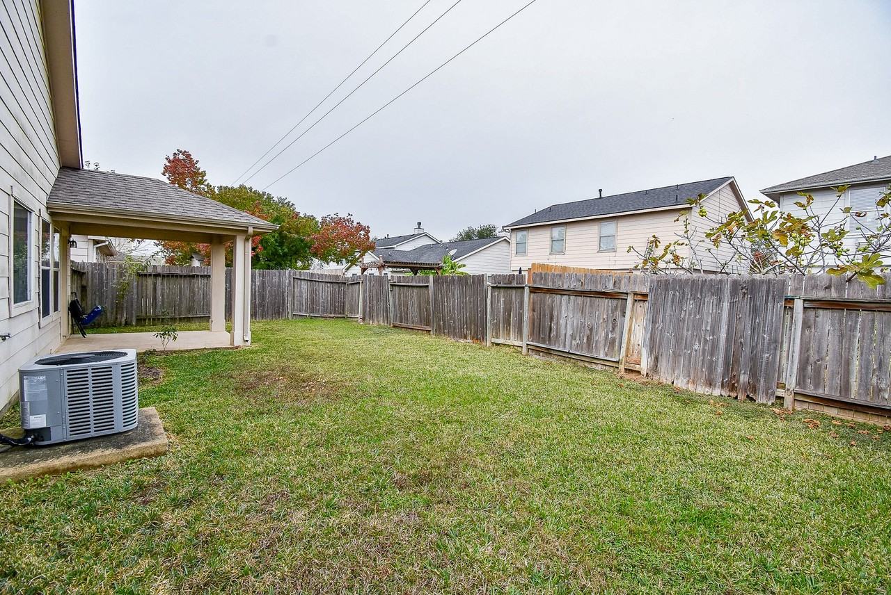 15502 Hensen Creek Dr #15502 - Photo 7 of 29