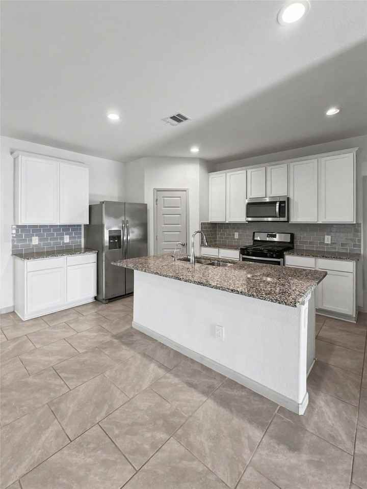 1514 Westland Ct #1514 - Photo 4 of 13