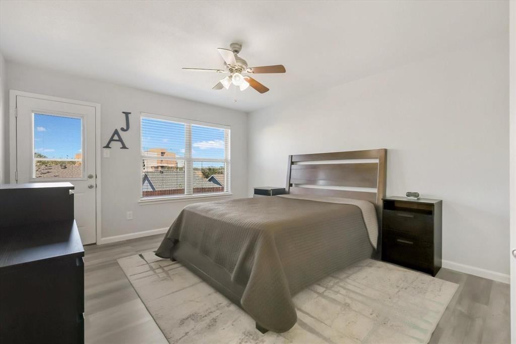 10718 Edgewest Ter #10718 - Photo 2 of 15