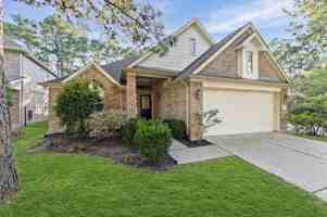 featured image of 31 Pleasant Point Pl #31