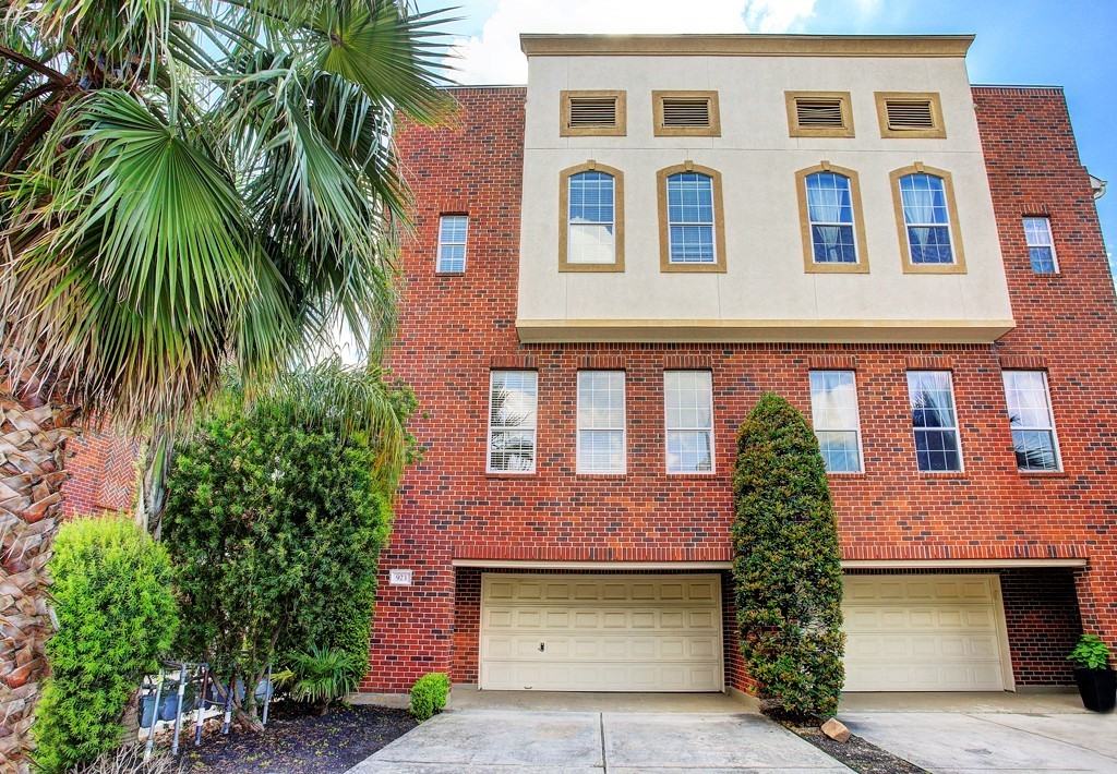 923 Birdsall St #923 - Photo 5 of 21