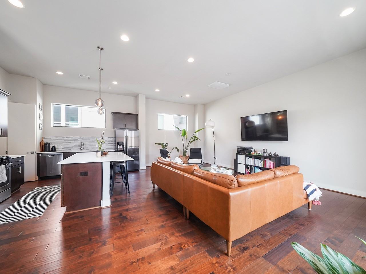 5820 Petty St #5820B - Photo 2 of 15