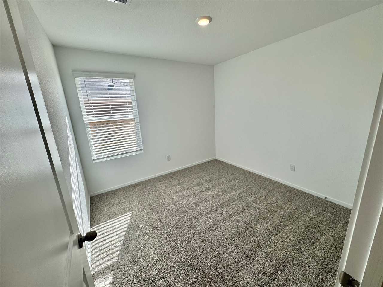 40962 Seasoned Oak Ln #40962 - Photo 2 of 15