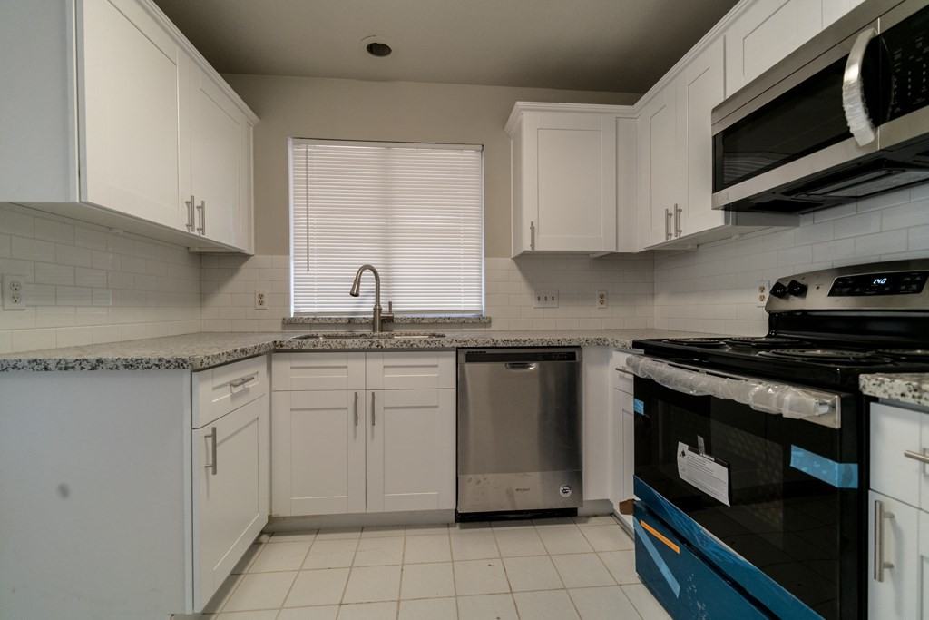 11611 Glenwolde Dr #11611 - Photo 2 of 29