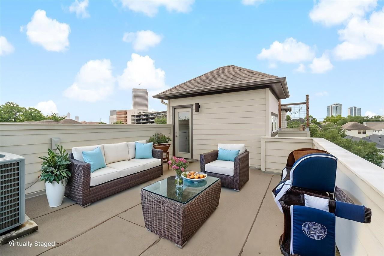 4312 Dickson St #4312B - Photo 2 of 32