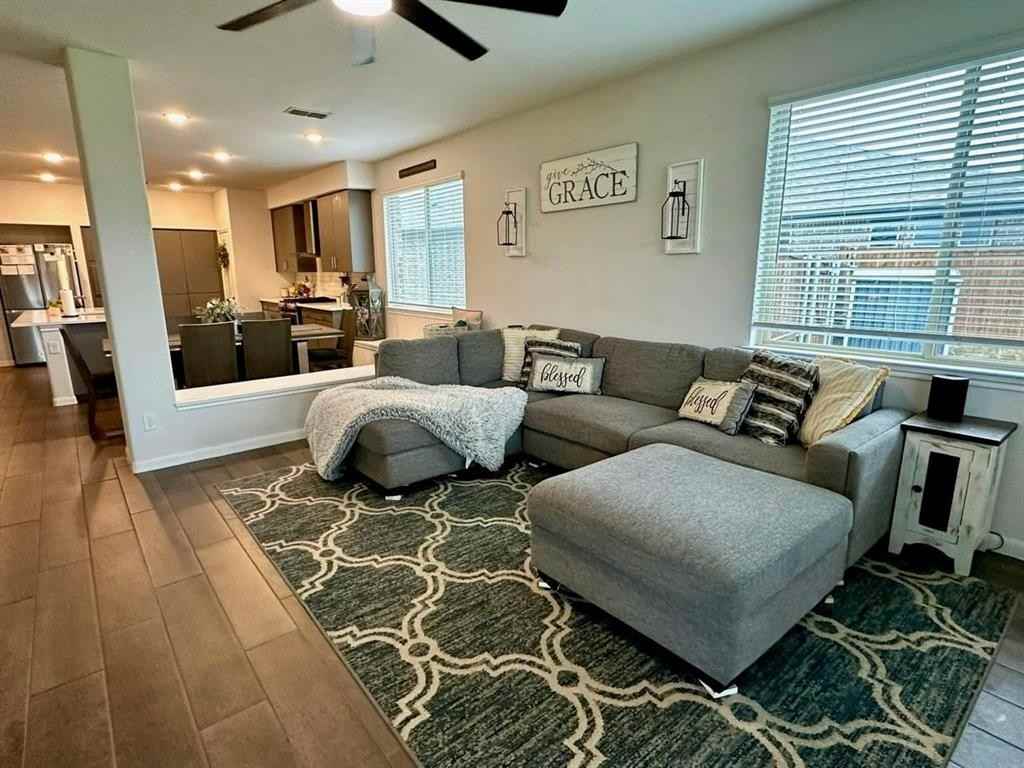 804 Saratoga Rd #804 - Photo 2 of 3