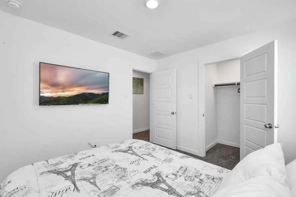 12231 City Rose Ct #12231 - Photo 5 of 8