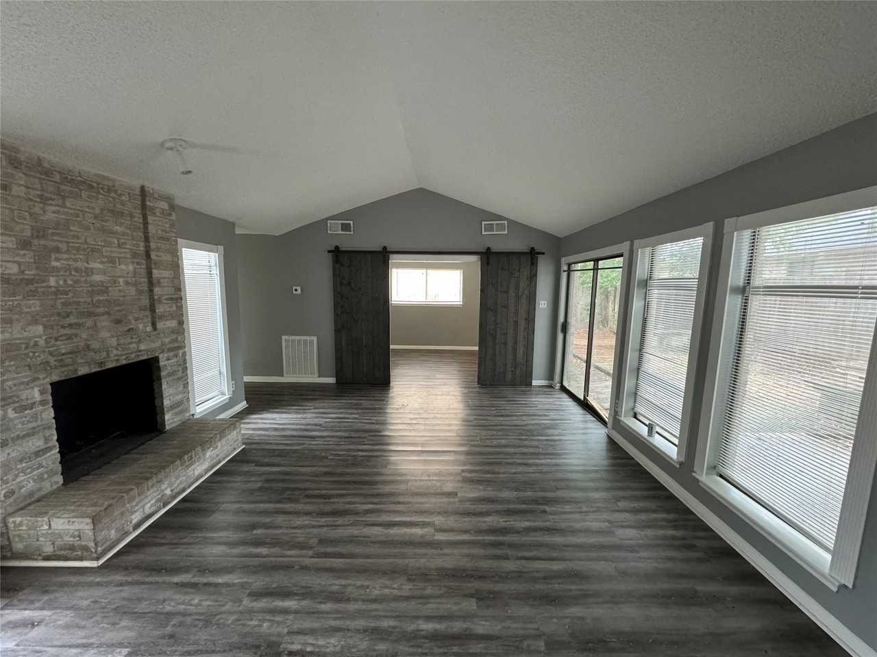 2923 Ashford Trail Dr #2923 - Photo 3 of 9