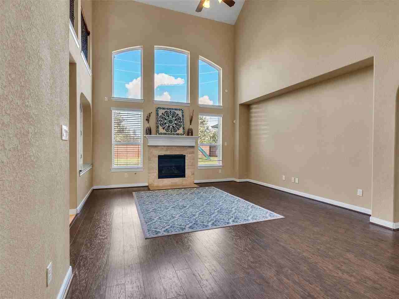 10135 Cypress Path #10135 - Photo 5 of 40