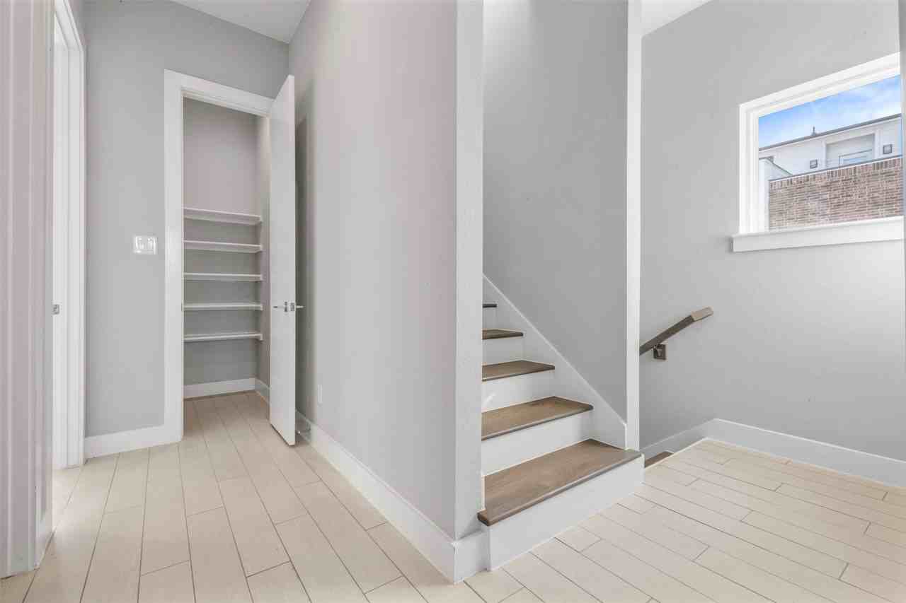 6106 Clarkson Ln #6106D - Photo 7 of 37