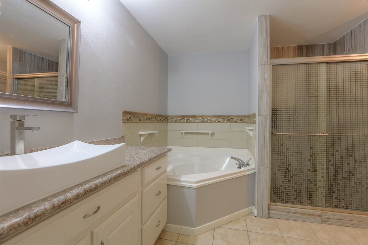 4282 Medina River Loop #4282 - Photo 2 of 6