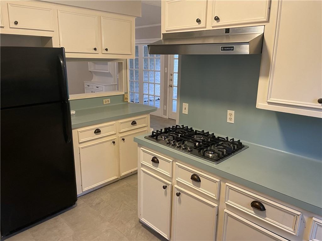 1104 Neal Pickett Dr #1104 - Photo 4 of 6