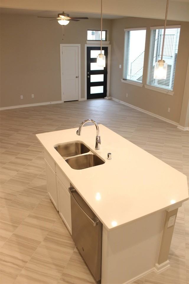 1538 Rustling Creek Dr #1538