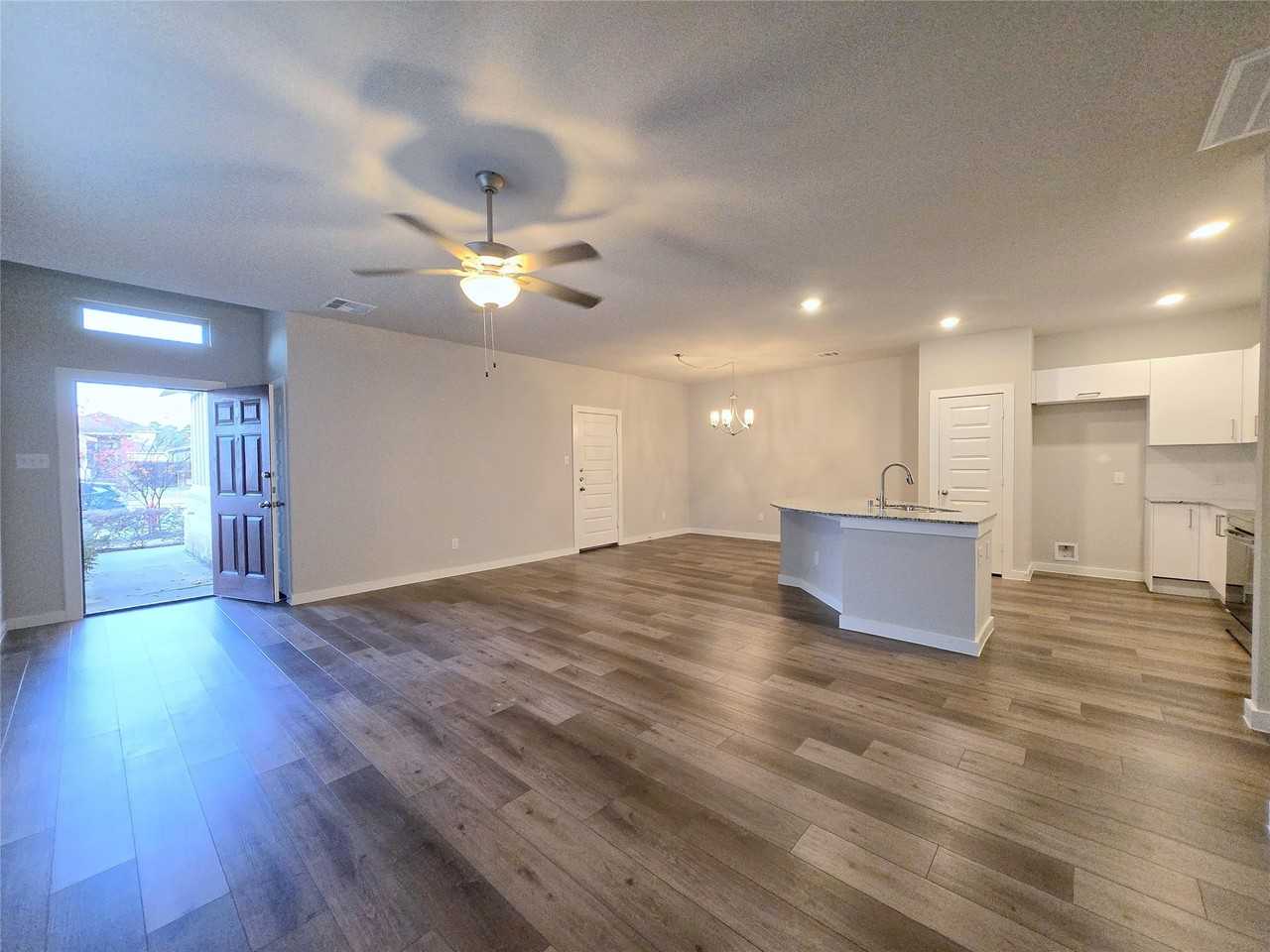 9753 Grosbeak Ln #9753 - Photo 2 of 25