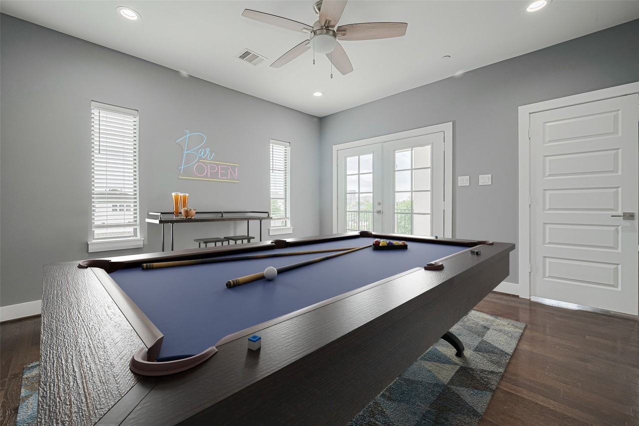 4318 Center St #4318 - Photo 4 of 33