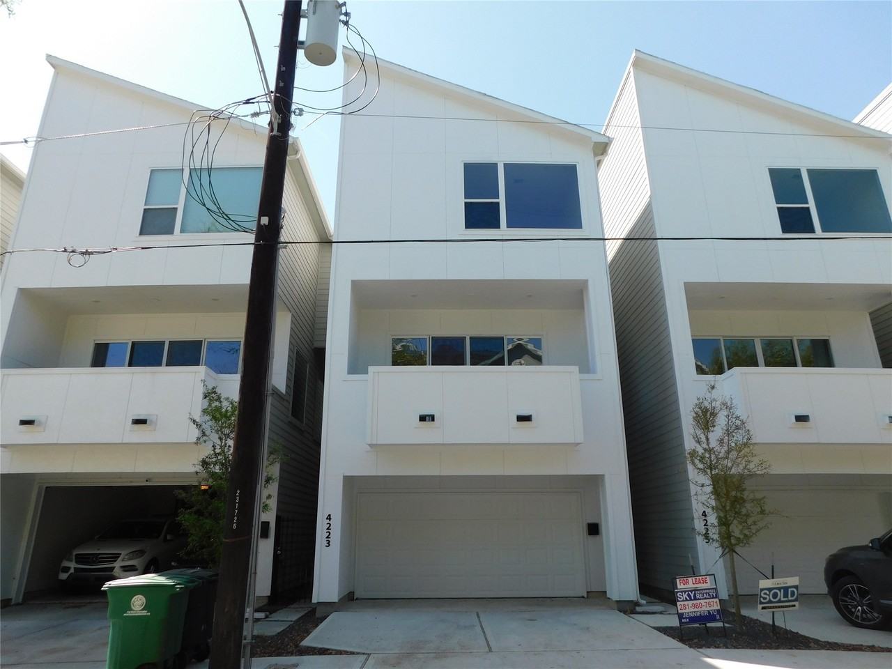 4223 Eli St #4223 - Photo 3 of 46