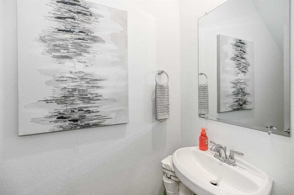 2930 Crown Gate Dr #2930 - Photo 5 of 28