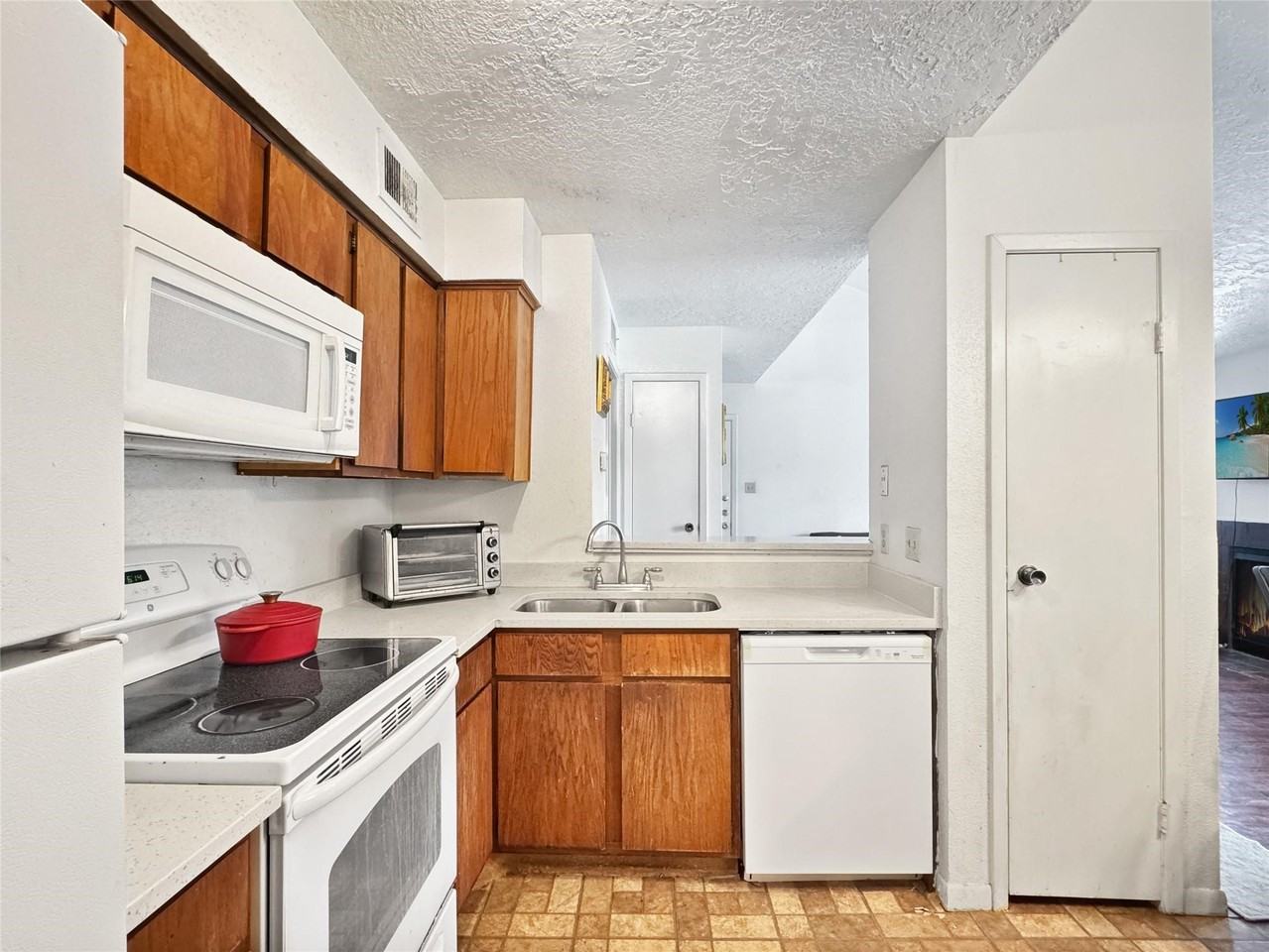 2021 Spenwick Dr #2021-227 - Photo 5 of 13