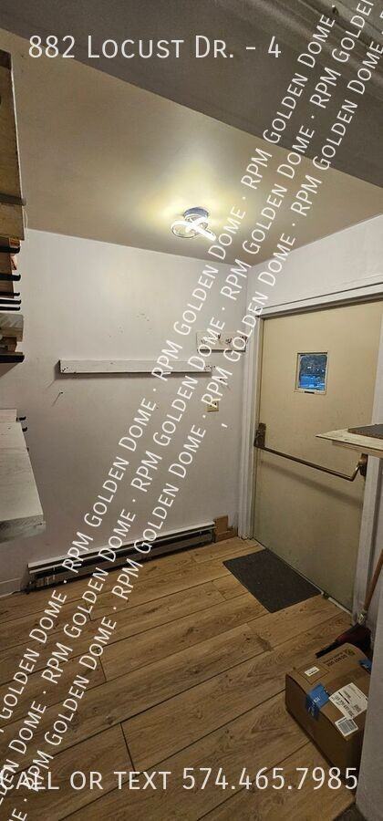 882 Locust Dr #4 - Photo 5 of 21