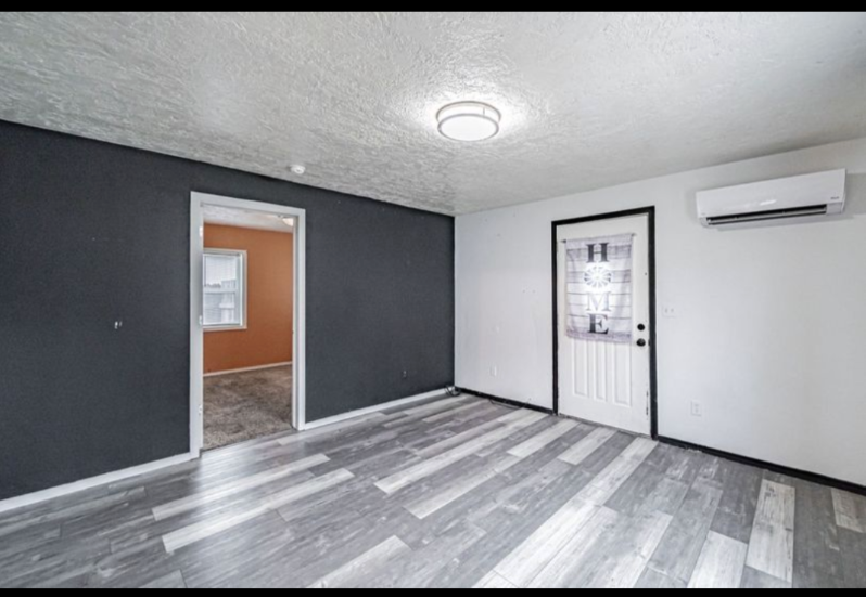 953 N Blvd - Photo 2 of 19