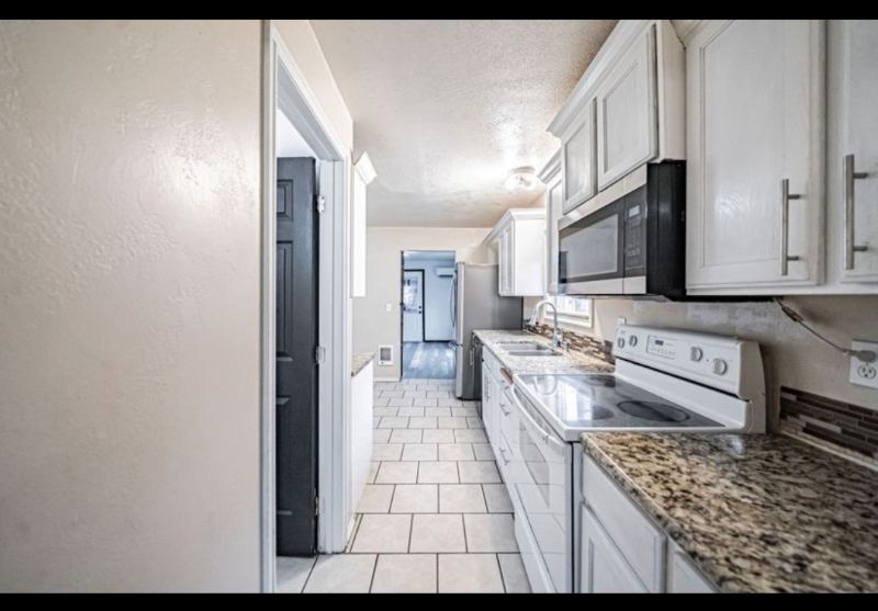 953 N Blvd - Photo 6 of 19