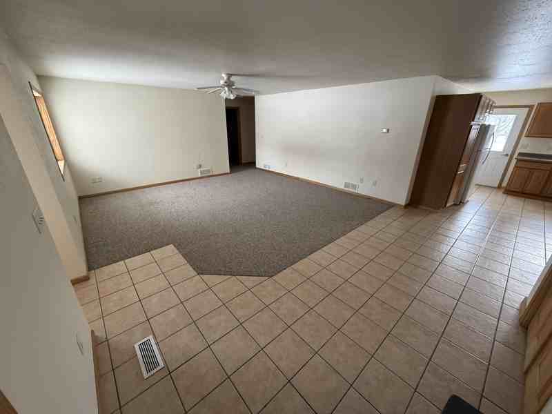 503 W Prospect St #1 - Photo 2 of 11