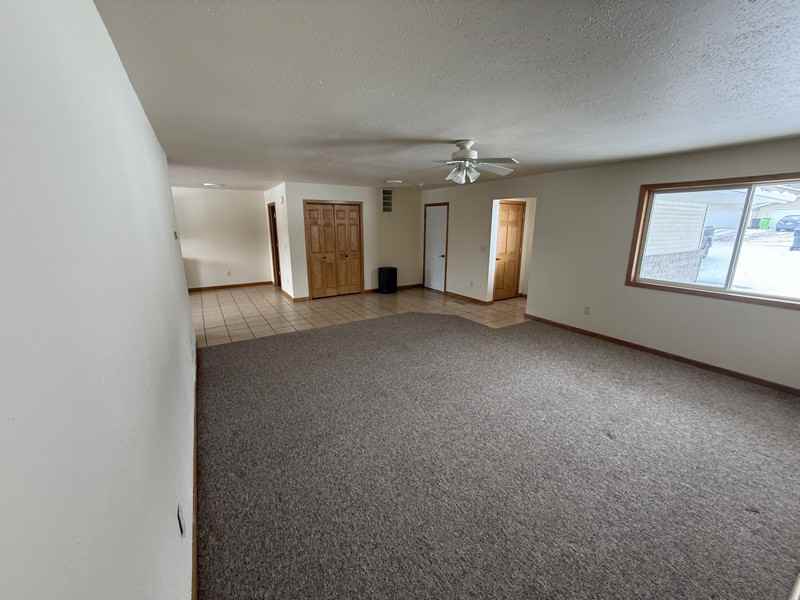 503 W Prospect St #1 - Photo 3 of 11