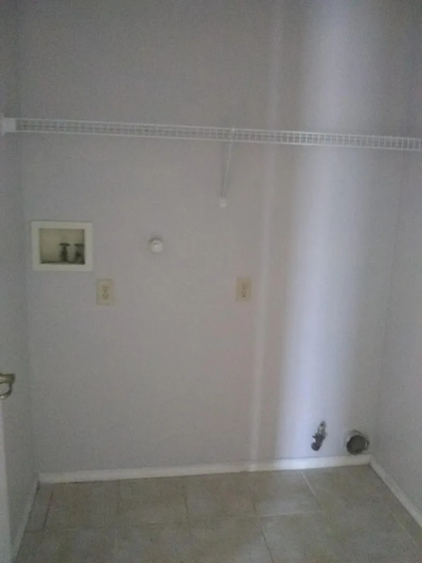 10305 Johncock Ave Sw - Photo 4 of 12