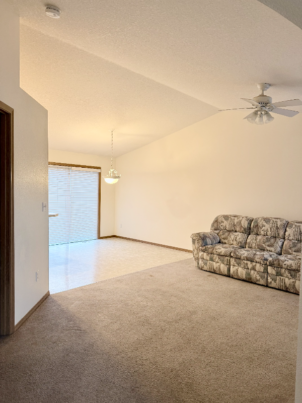 109 Wilshire Way - Photo 7 of 16