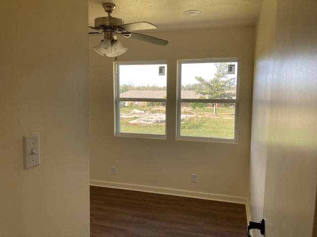 1011 Giovanni St #2 - Photo 5 of 11