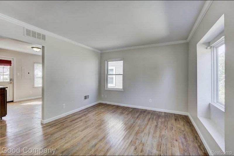 600 E Kalama Ave - Photo 3 of 20