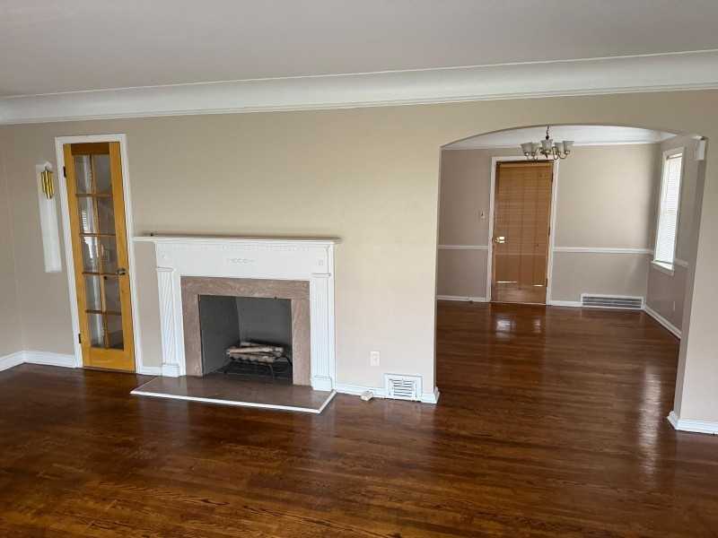 13677 Cedar Rd - Photo 2 of 12