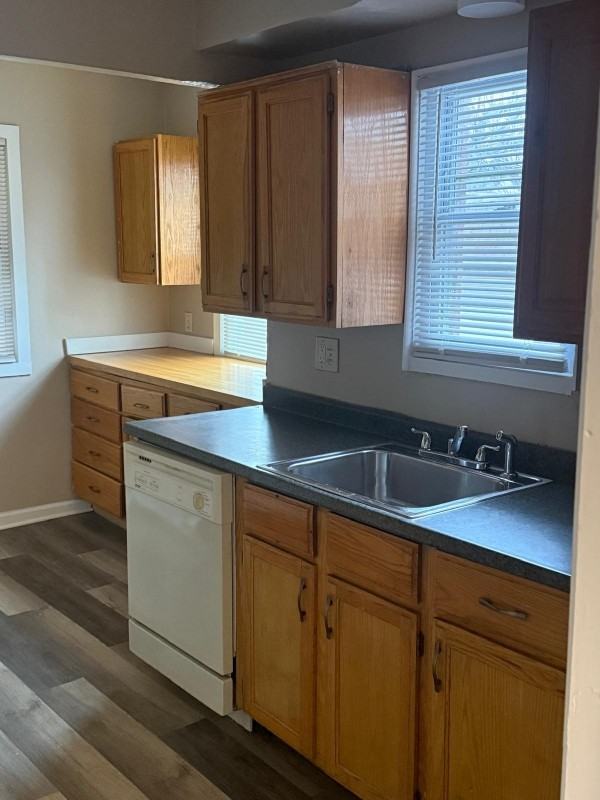 13677 Cedar Rd - Photo 6 of 12